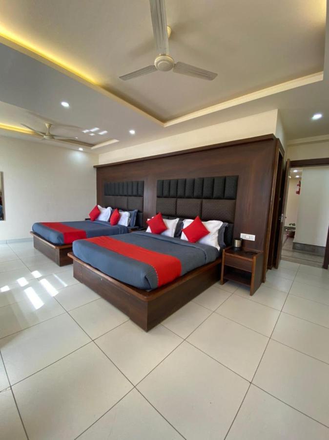 Hotel Katra Royal Stay Bagian luar foto