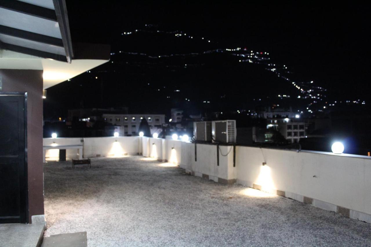 Hotel Katra Royal Stay Bagian luar foto