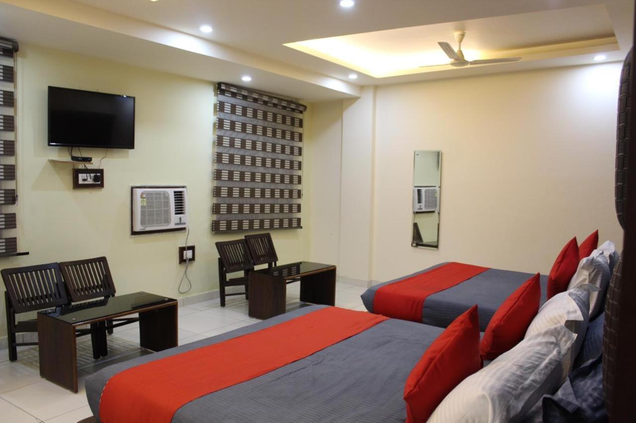 Hotel Katra Royal Stay Bagian luar foto