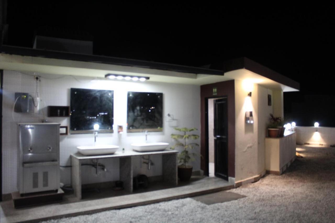 Hotel Katra Royal Stay Bagian luar foto