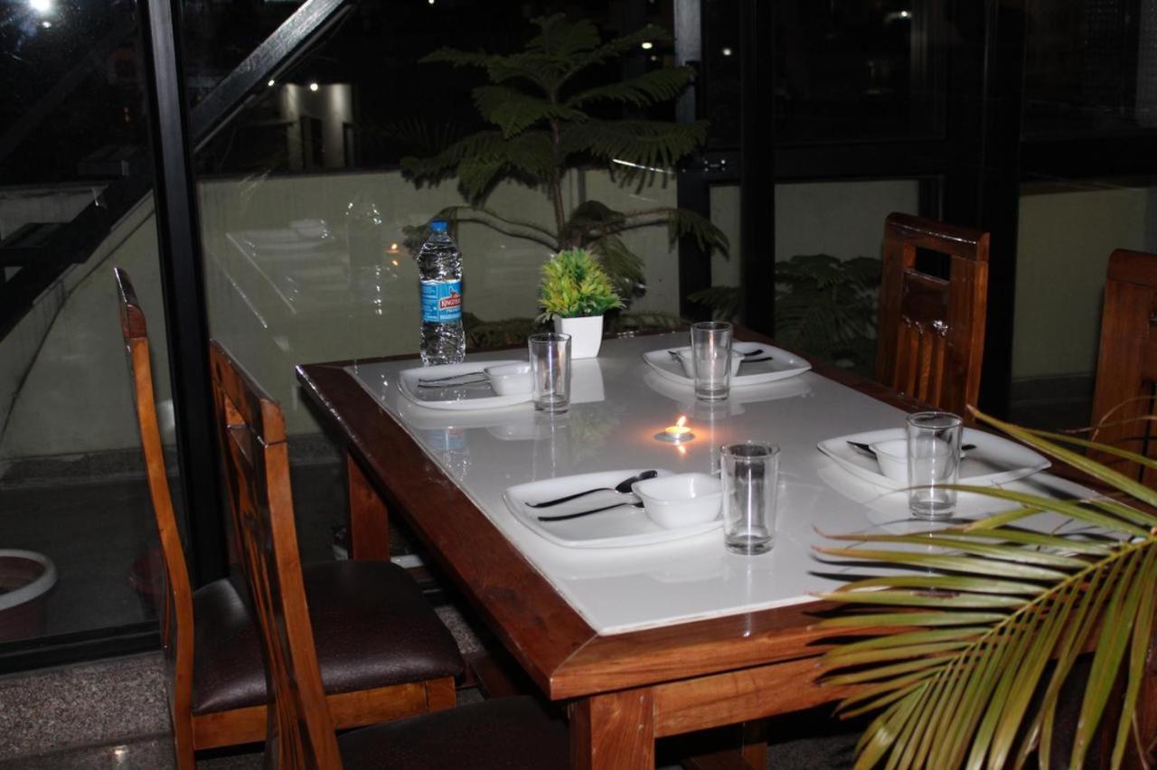 Hotel Katra Royal Stay Bagian luar foto