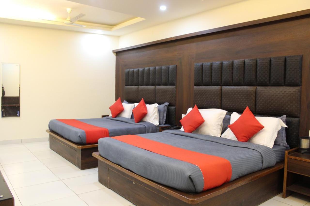 Hotel Katra Royal Stay Bagian luar foto
