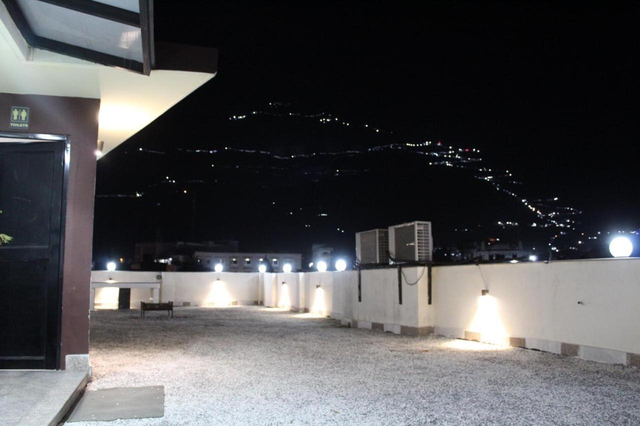 Hotel Katra Royal Stay Bagian luar foto