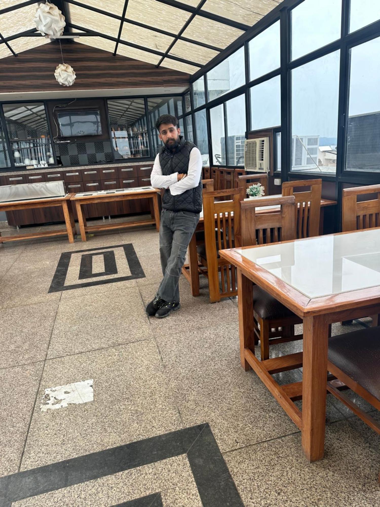 Hotel Katra Royal Stay Bagian luar foto