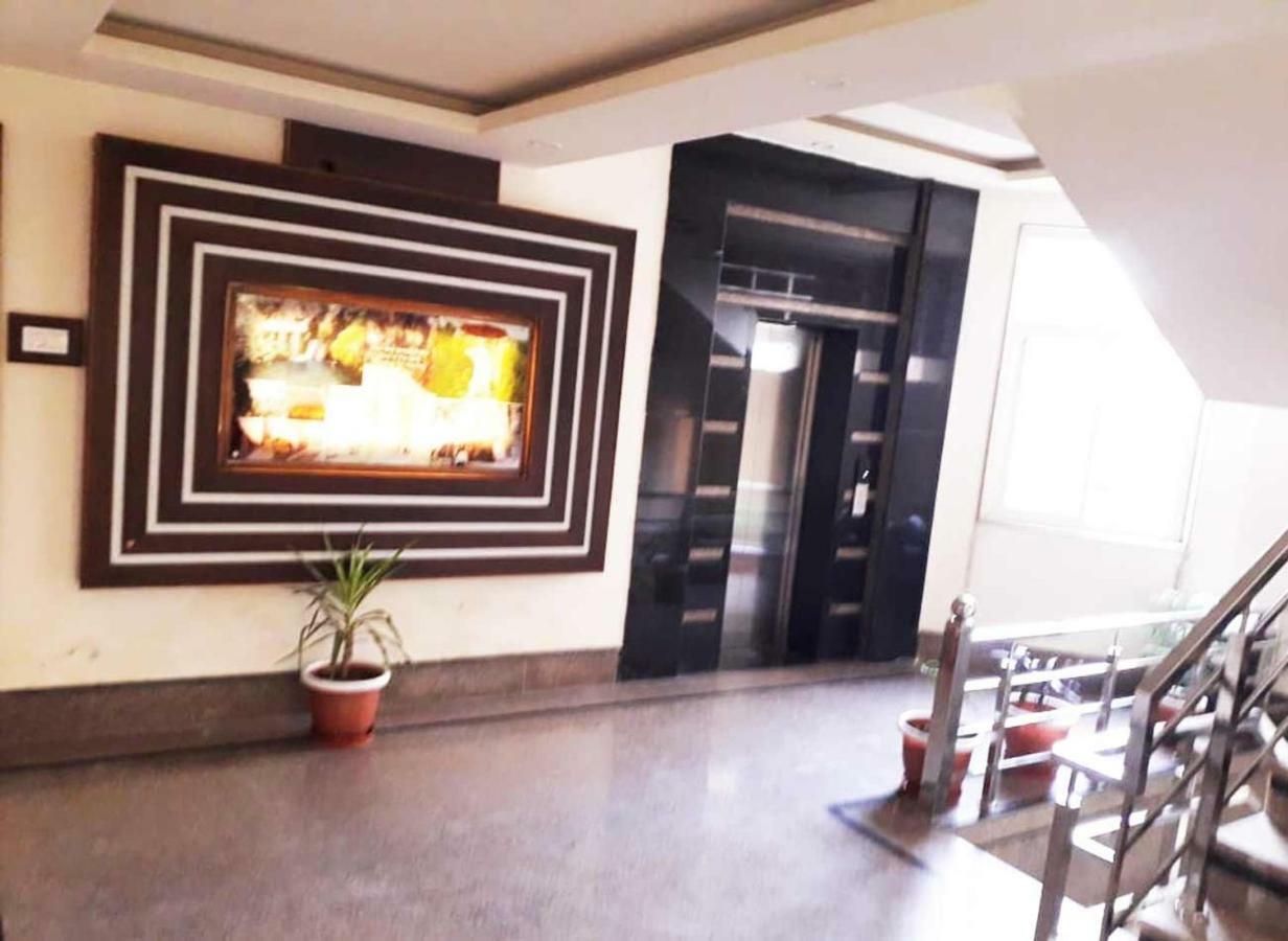 Hotel Katra Royal Stay Bagian luar foto
